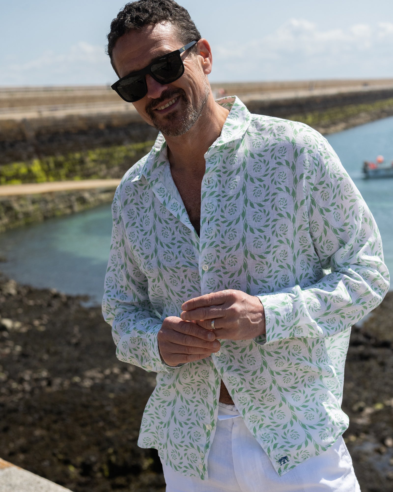 Mens linen holiday shirt in Fern green print by designer Lotty B