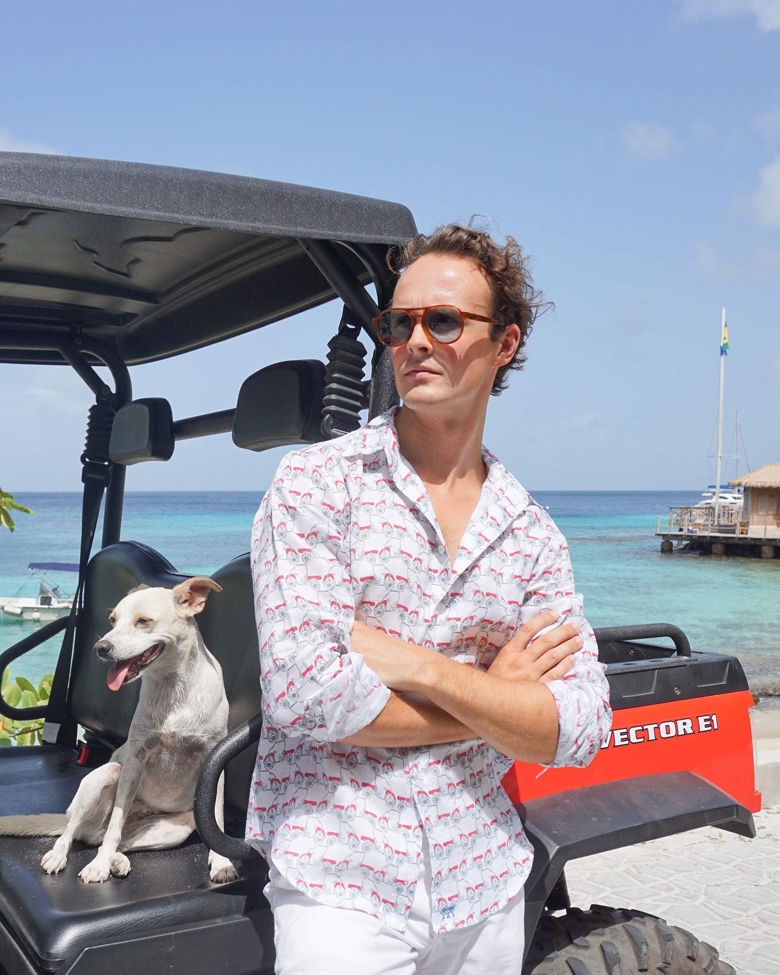 Mens Linen Shirt : MUSTIQUE MULE - RED Mustique Mules are the smart way to get around on island