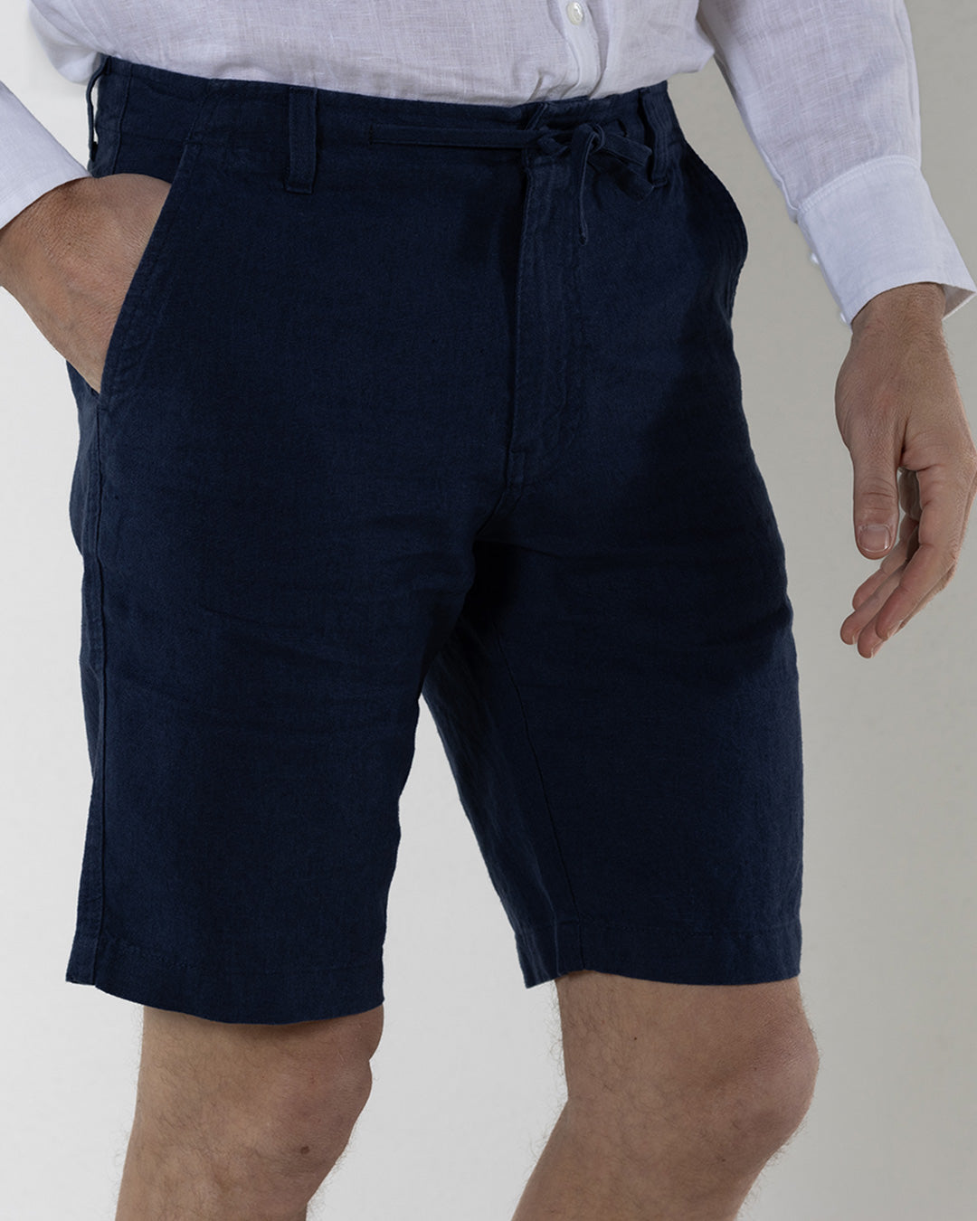 Resort classics shorts in pure linen eclipse navy blue by Pink House